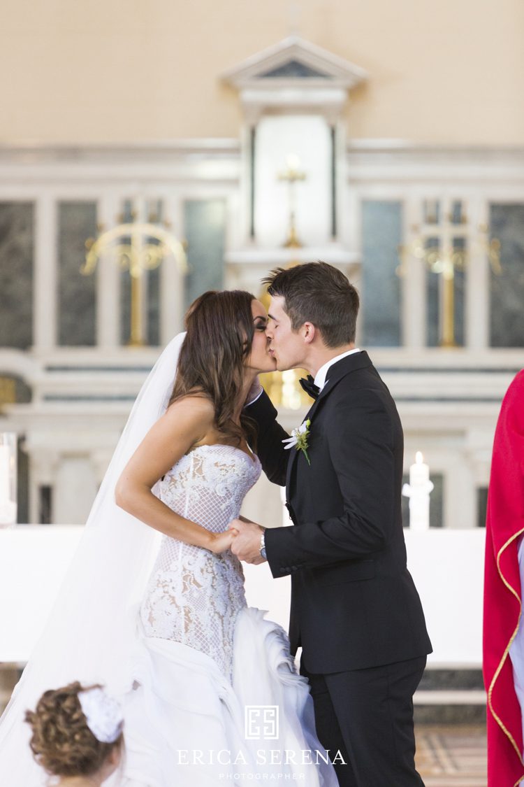 Perth wedding photographer, wedding photography perth, wedding at St Marys leederville, perth church wedding , catholic church wedding, church kiss, 