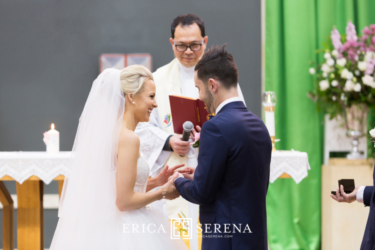 perth wedding photographer, perth wedding photography, st thomas more catholic church
