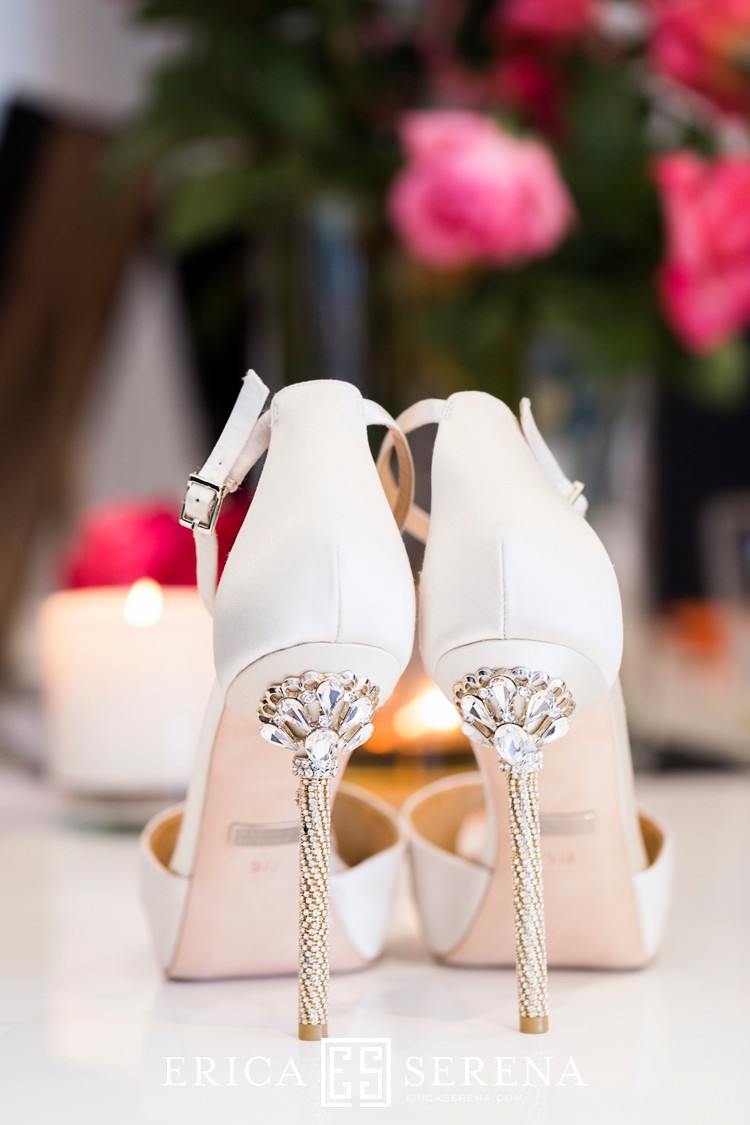 perth wedding photographer, wedding photography perth, wedding at matilda bay, wedding at Sandalford, brides shoes